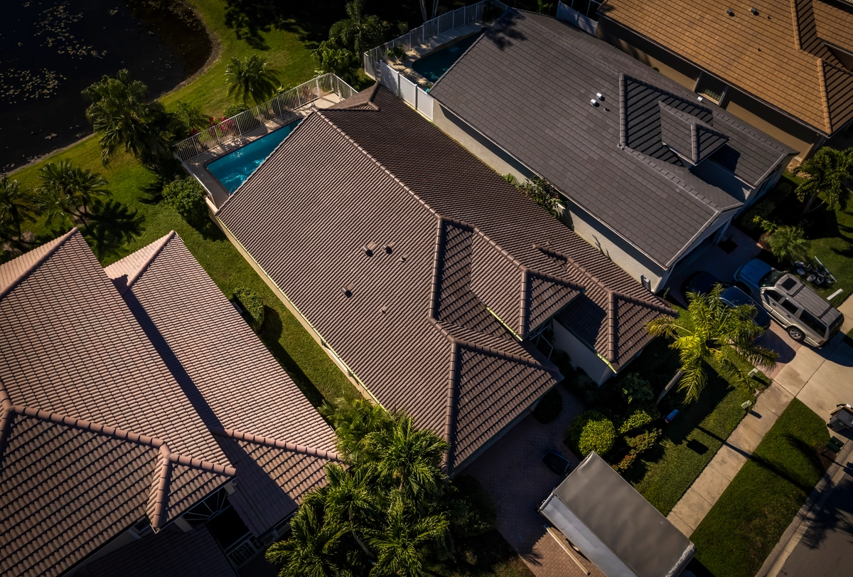 Distinctive Roofing - Westlake Estate Espresso Blend Serpa 6